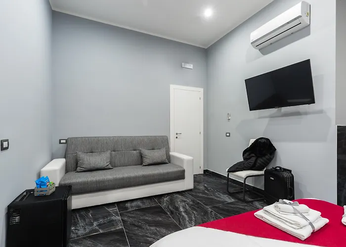 Palace 3* 那不勒斯