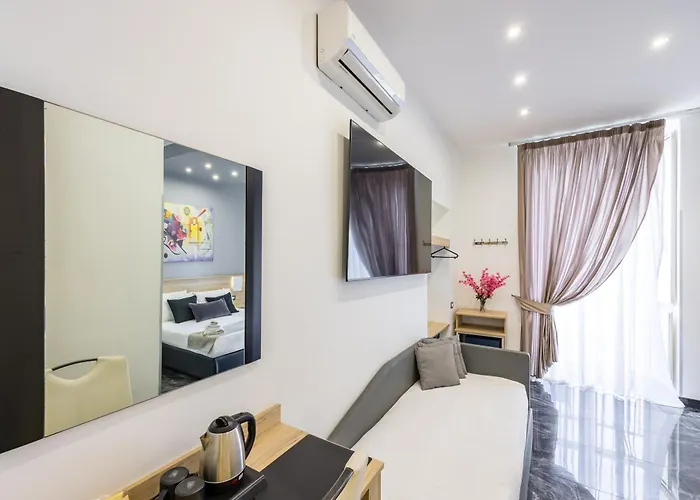 Palace 3* 那不勒斯