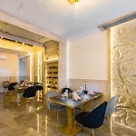 Palace Hotel