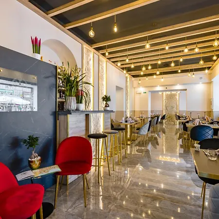 Palace 3* Neapel